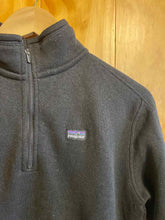 Load image into Gallery viewer, Size Large Patagonia Black Women&#39;s Fleece Sweatshirt
