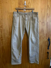 Load image into Gallery viewer, Size Large Short Dockers Men&#39;s Pants
