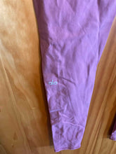 Load image into Gallery viewer, Alo Pink Women&#39;s Leggings

