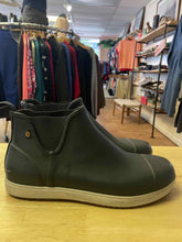 Load image into Gallery viewer, 9 Bogs Rainboots
