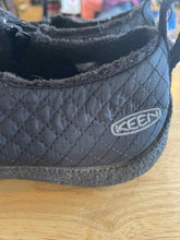 Load image into Gallery viewer, Women&#39;s Shoe Size 9.5 Keen Black Slippers
