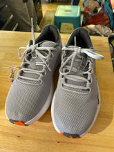 Load image into Gallery viewer, 9 Under Armour Men's Shoes

