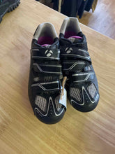 Load image into Gallery viewer, Bontrager 6.5 Cycling Shoes
