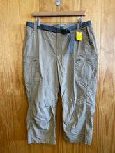 Load image into Gallery viewer, Size Large LL Bean Men's Hiking Pants
