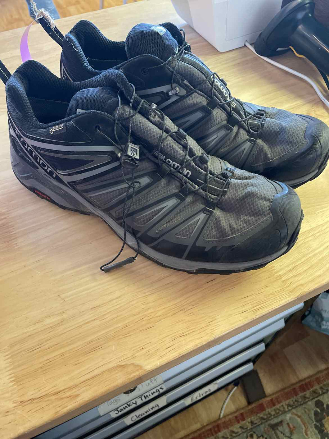 12 Salomon Men's Shoes