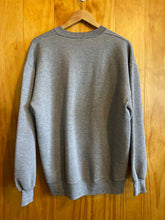 Load image into Gallery viewer, Size XL Russell Men's Sweater &amp; Sweatshirt
