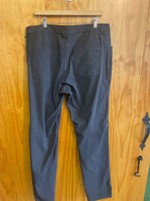 Load image into Gallery viewer, Size 38 Lululemon Men&#39;s Pants

