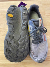 Load image into Gallery viewer, 12 New Balance Men's Shoes
