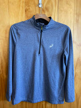 Load image into Gallery viewer, Size Large Asics Men's Long Sleeve Shirt
