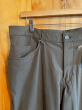 Load image into Gallery viewer, Lululemon Men's Pants

