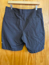 Load image into Gallery viewer, Size 34 Lululemon Men's Shorts

