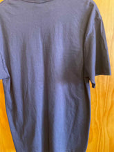 Load image into Gallery viewer, Size Large Hanes Men's Short Sleeve Shirt
