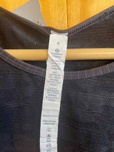 Load image into Gallery viewer, Size 4 Lululemon Black Women's Short Sleeve Shirt
