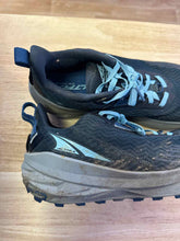 Load image into Gallery viewer, Women's Shoe Size 11 Altra Teal Trail Running Shoes
