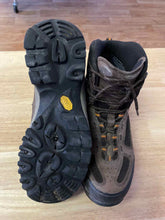 Load image into Gallery viewer, 12 vasque Men's Hiking Boots
