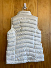 Load image into Gallery viewer, Child Size Small Patagonia Girl&#39;s Vest
