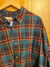Load image into Gallery viewer, Size 2XL Duluth Trading Men&#39;s Flannel
