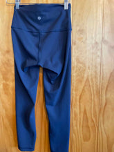 Load image into Gallery viewer, Size 4 Lululemon Black Women's Leggings
