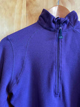 Load image into Gallery viewer, Size Medium Terramar Purple Women&#39;s Long Sleeve Shirt
