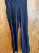 Load image into Gallery viewer, Size X-Large Nike Black Women's Sweatpants
