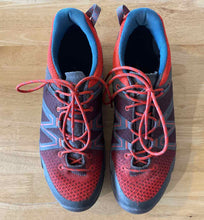 Load image into Gallery viewer, 9 Garmont Men's Hiking Shoes
