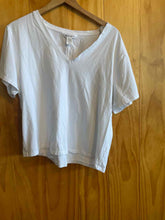 Load image into Gallery viewer, Size Large Athleta White Women's Short Sleeve Shirt
