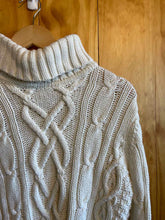 Load image into Gallery viewer, Size M Lands End White Women&#39;s Sweater &amp; Sweatshirt
