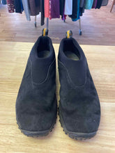 Load image into Gallery viewer, Shoe Size 9.5 Merrell Black Shoes
