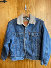 Load image into Gallery viewer, Size Medium Levi&#39;s Men&#39;s Jacket
