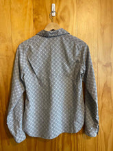 Load image into Gallery viewer, Size Small Columbia Black and White Women&#39;s Long Sleeve Shirt
