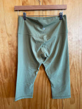 Load image into Gallery viewer, Size Unknown Lululemon Green Women's Leggings
