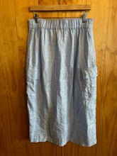 Load image into Gallery viewer, Size Medium C&amp;C California Light Blue Skirt
