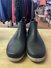 Load image into Gallery viewer, 9 Bogs Rainboots
