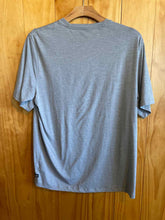 Load image into Gallery viewer, Size L REI Men's Short Sleeve Shirt
