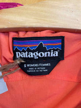 Load image into Gallery viewer, Size Small Patagonia Pink Women's Vest
