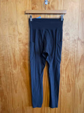 Load image into Gallery viewer, Size Small REI Black Women's Leggings
