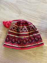 Load image into Gallery viewer, Women Size M Patagonia Red Hat
