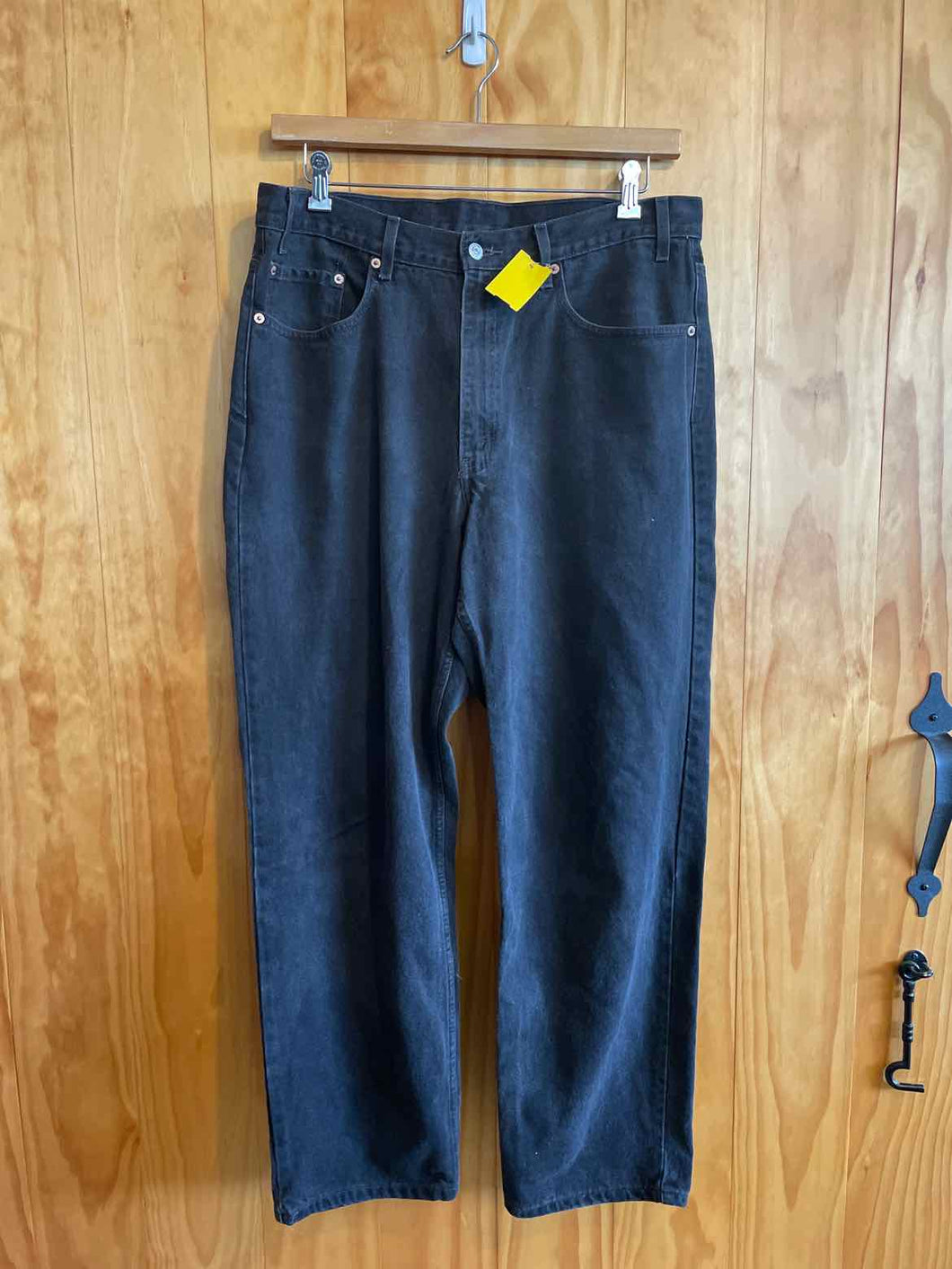 Size 36 Levi Men's Jeans