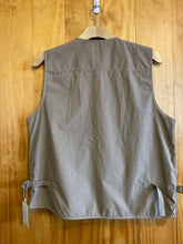 Load image into Gallery viewer, OlympinA Fishing Vest
