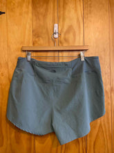 Load image into Gallery viewer, Size XL The North Face Blue Women's Shorts
