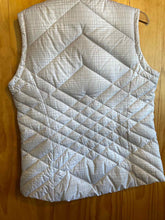 Load image into Gallery viewer, Size Large Tall Eddie Bauer White Women's Vest
