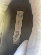 Load image into Gallery viewer, Women's Shoe Size unknown Hoka White Running Shoes
