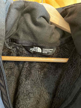 Load image into Gallery viewer, Women Size XS The North Face Black Women&#39;s Jacket
