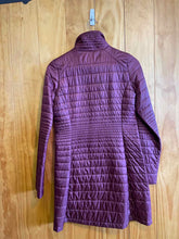 Load image into Gallery viewer, Women Size Small Patagonia Maroon Women&#39;s Winter Jacket
