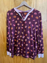 Load image into Gallery viewer, Women Size Medium Duluth Trading Maroon Pant and Top Set
