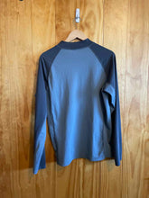 Load image into Gallery viewer, Size Medium Coolibar Grey Women&#39;s Long Sleeve Shirt
