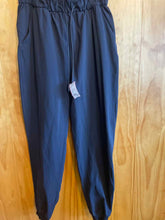 Load image into Gallery viewer, Size 6 Lululemon Black Women's Sweatpants

