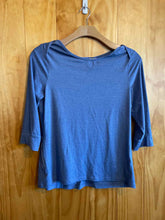 Load image into Gallery viewer, Size Large The North Face Blue Women&#39;s Long Sleeve Shirt
