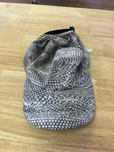 Load image into Gallery viewer, Lululemon Hat
