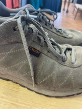 Load image into Gallery viewer, 10 Oboz Men's Hiking Shoes
